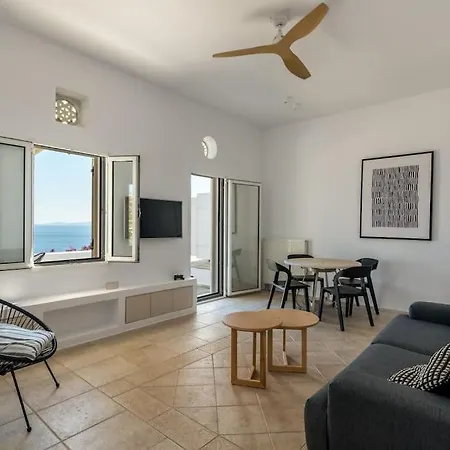 Holiday home La Chapelle Est & Grand Agios Romanos